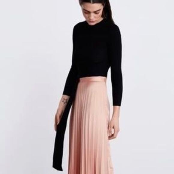 Zara Tie Waist Ribbed Knit Cropped Sweater Medium Black - Picture 2 of 10